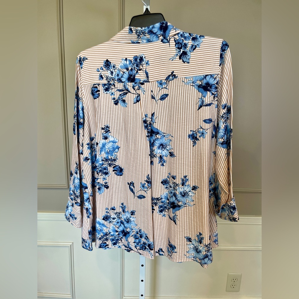 Multiples NWT 1X Button Down Blouse Creme Brulee … - image 7